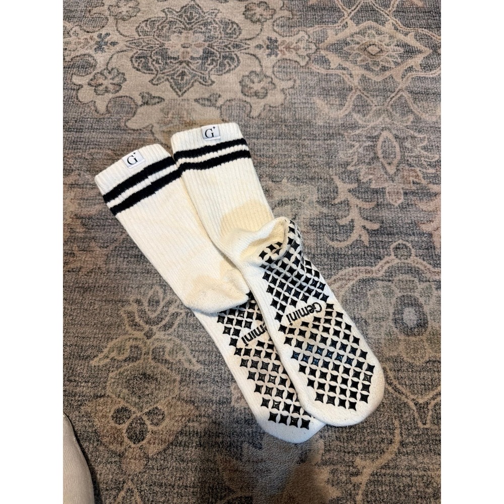 Gemini Pilates White Crew Grip Socks